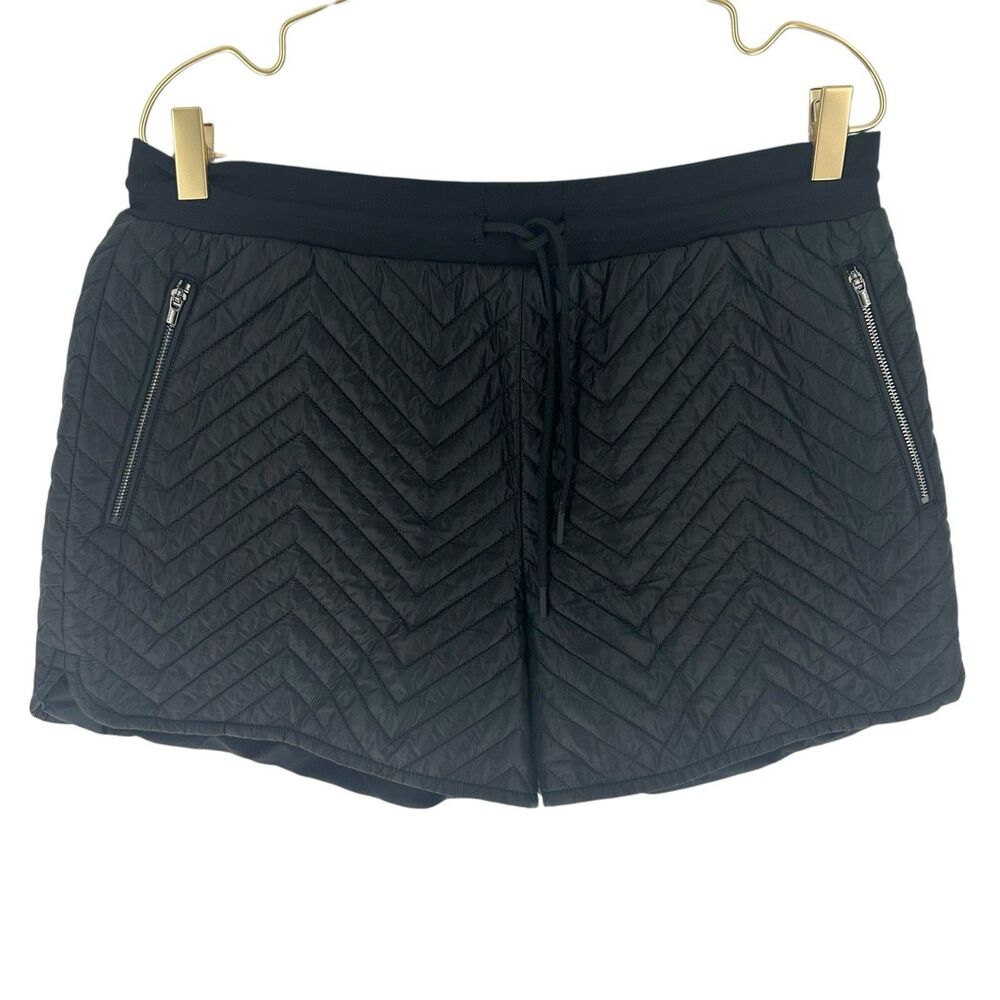 Athleta Shorts Womens 10 Black Apres Quilted Ski Short Zip Pockets Lined Relaxed